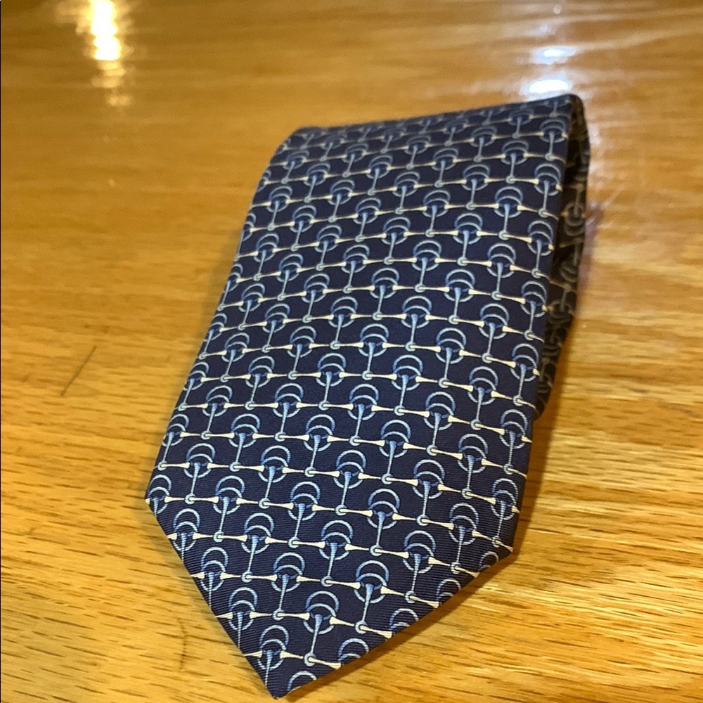 Brooks Brothers Blue and White Geometric Silk Tie